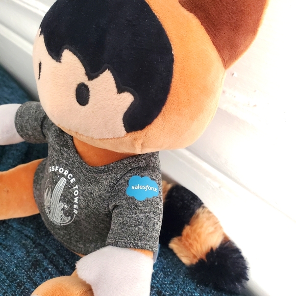 Salesforce ASTRO plush doll - San Francisco Salesforce Tower edition, NWT - Picture 3 of 6